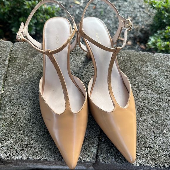 Size 7.5 Tuckernuck heels - Picture 1 of 9